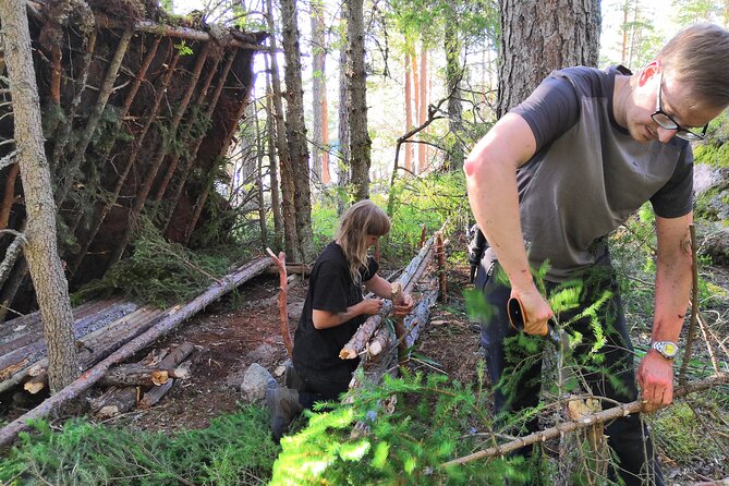 2-Day Small-Group Basic Skills Survival Course in Södermanland - Wildlife Tracking and Group Survival
