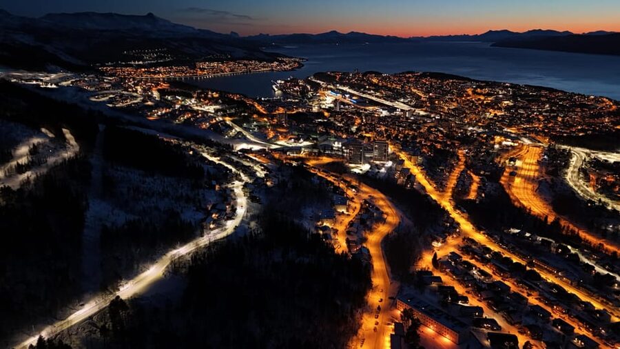 Abisko: Fjord Sightseeing and Photography Tour - Photo stops reward patience, not just expensive equipment