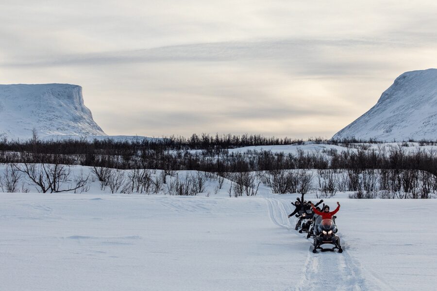 Abisko: Great Outback Snowmobile Tour with Lake Abiskojaure - Following the Kungsleden toward Lake Abiskojaure