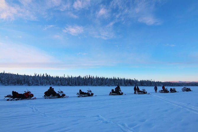 Afternoon Snowmobile Tour - The 20-minute ride to the forest