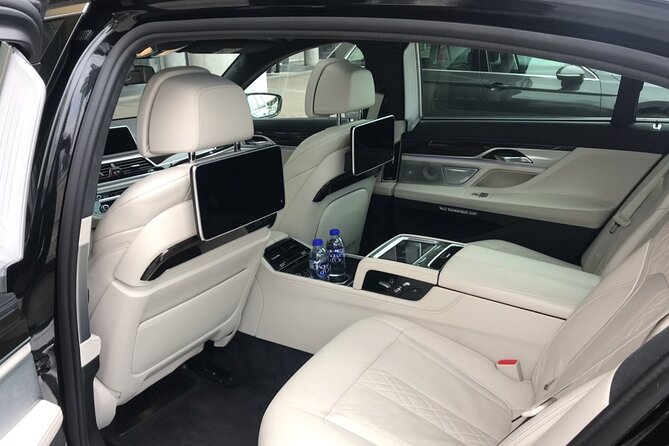 Airport Limousine Transfer: Arlanda Airport to Stockholm City 1-7 Passengers - What is not included