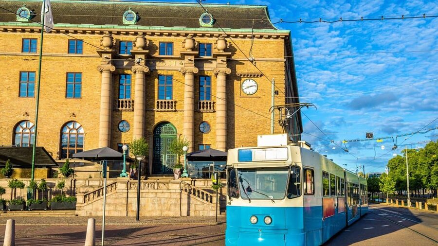 Best of Gothenburg: Private Walking Tour with a Local - Canals, boats, and the waterfront