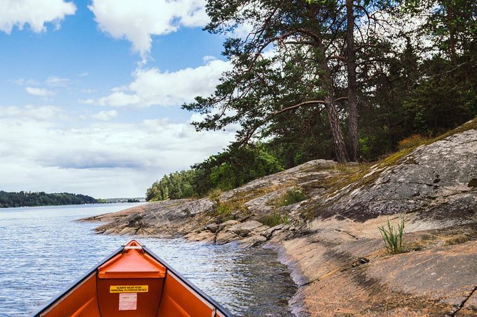 Canoe adventure in Stockholm Archipelago - Viking stories along the route
