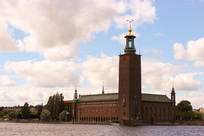 City Hall, Old Town & Vasa Museum - all-in-1 guided experience - Why this three-hour route works