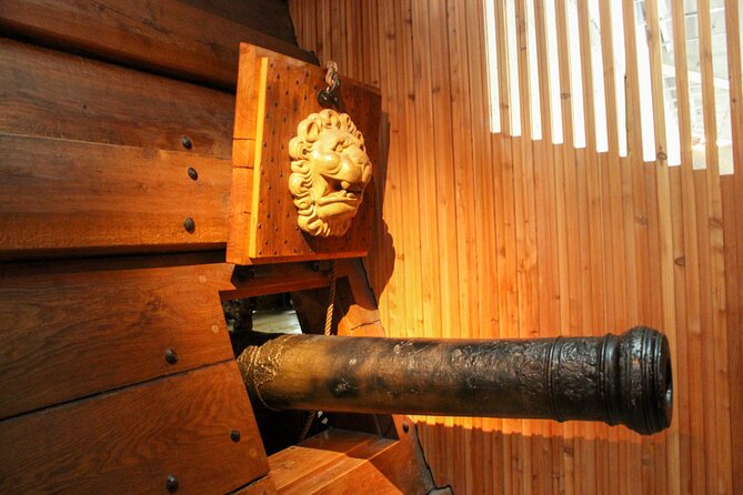 City Hall, Old Town & Vasa Museum - all-in-1 guided experience - Timing, meeting point, and group size