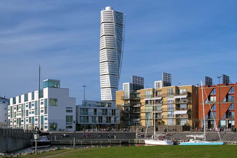Copenhagen: Full-Day Trip to Malmö by Train - Swedish coffee, pastry, and the value of a pause
