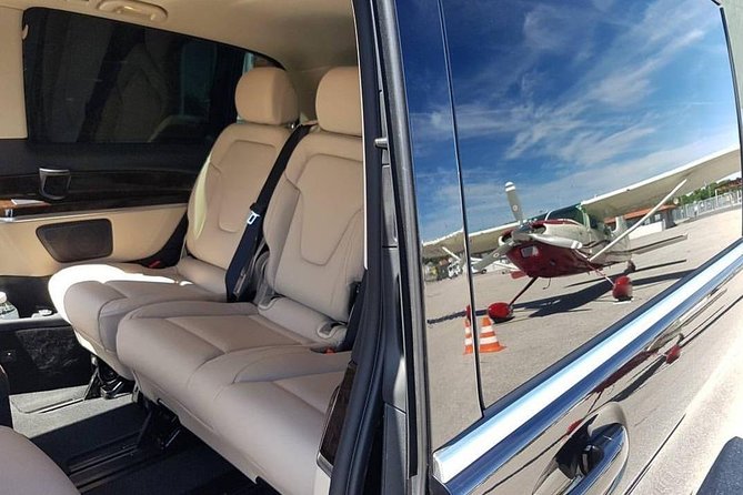 Cruise port VIP Transfer: Cruise port to Stockholm city center 1-6 Passangers - Why a private port transfer can help in Stockholm
