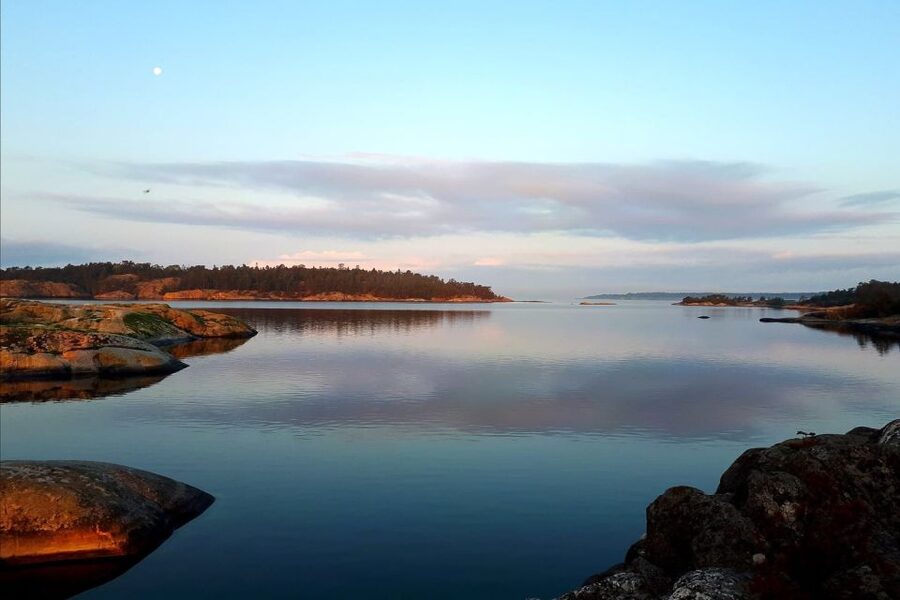 Full-Day Stockholm Archipelago Sailing Tour - Learning to sail with the captain