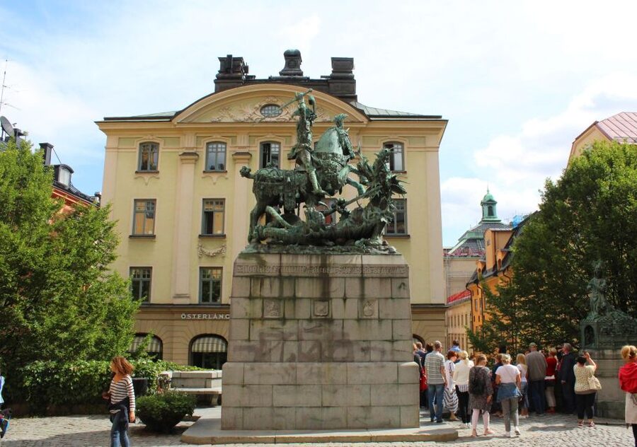 Gamla Stan: Essential Tour of Stockholm - Stockholm Cathedral and the move toward Stortorget
