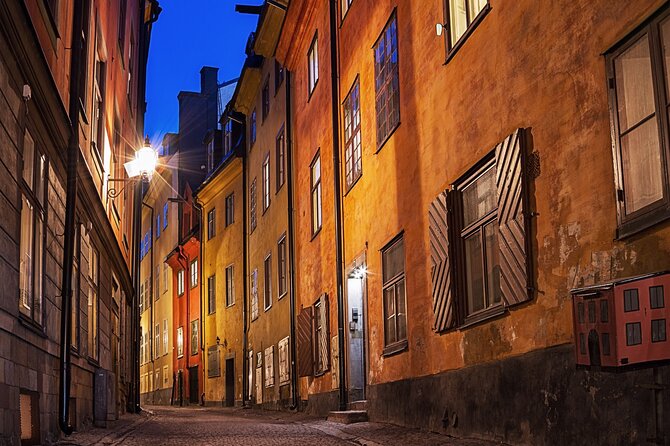 Ghosts of Stockholm: A Guided Tour of Horror and Dark Folklore - Kungsträdgården’s Unexpected Past