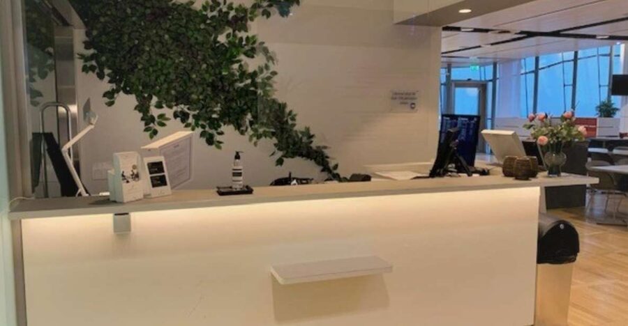 GOT Gothenborg Landvetter Airport: Vinga Lounge Access - Breakfast from 5:00 to 11:00