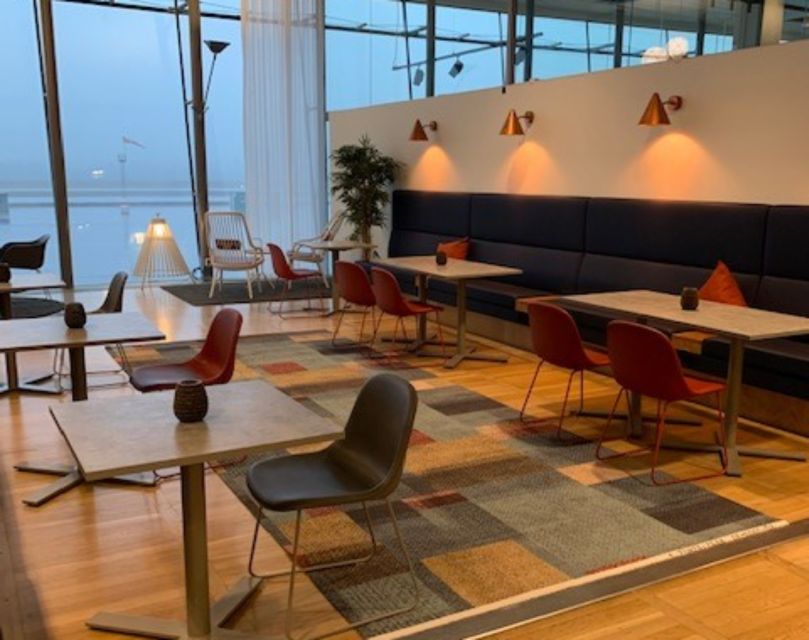 GOT Gothenborg Landvetter Airport: Vinga Lounge Access - Wi-Fi, charging, and getting work done