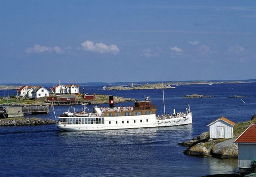 Gothenburg: Archipelago cruise with guide - Älvsborg Fortress and the move toward open sea