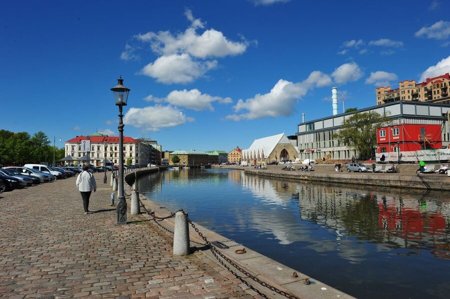 Gothenburg: Express Walk with a Local in 60 minutes - What the local conversation adds