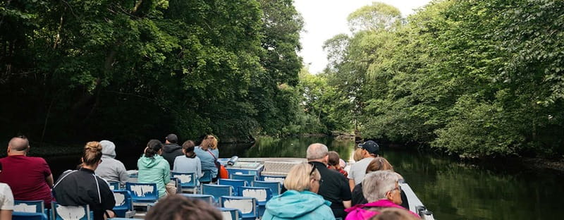 Gothenburg: Paddan Sightseeing Cruise on the River Säveån - Gothenburgs narrow canals from water level