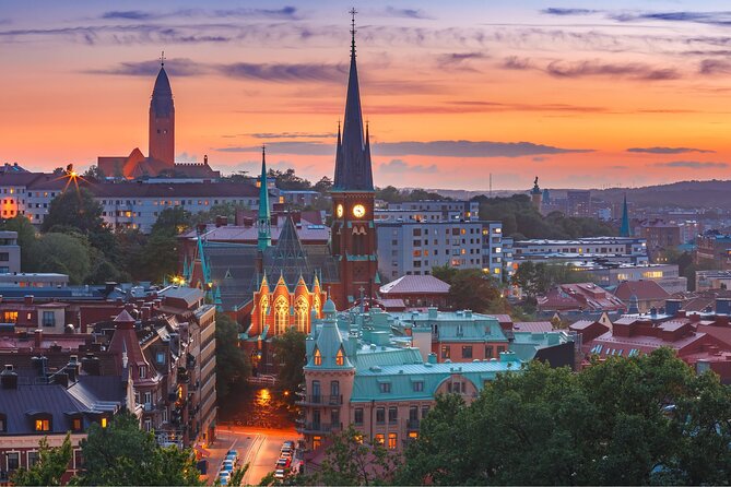 Gothenburg : Private Walking Tour with A Guide (Private tour) - Hotel Pickup, Meeting Points, and Cruise Timing