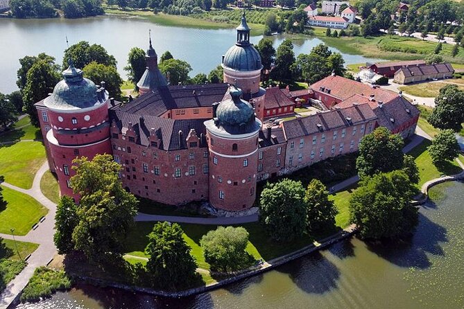 Grand Castle Tour Drottningholm and Gripsholm (private service) - Food, water, and the tight schedule