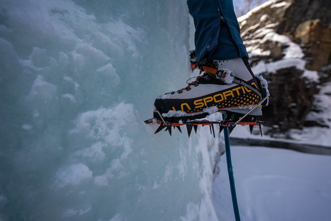 Ice Climbing Experience with Certified Guide - Your first steps on vertical ice