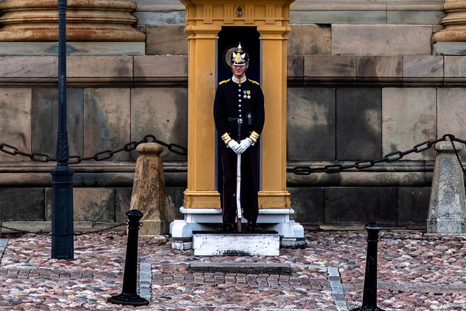 Inside The Crown: Stockholm Royal Palace Private Guided Tour - What the private format changes