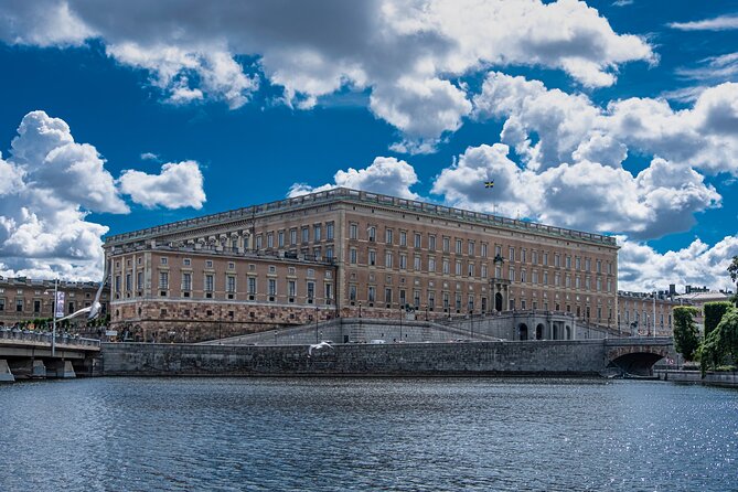 Inside The Crown: Stockholm Royal Palace Private Guided Tour - Inside the Italian Baroque palace