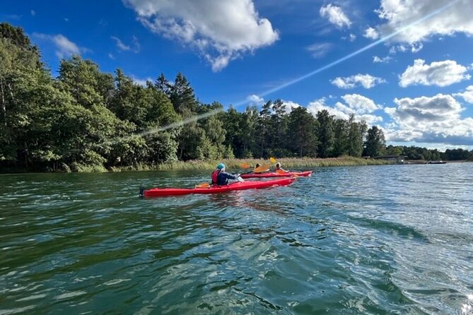 Kayak Tour in the Stockholm Archipelago with Lunch Meal - What happens when the weather turns