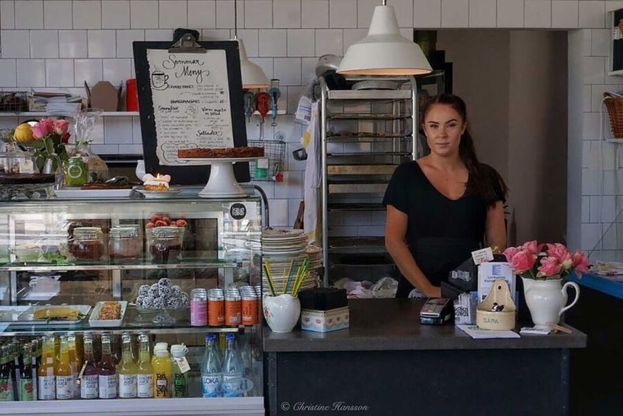 Malmö: Self-Guided Food Tour - Stop one: A Swedish drink and a gentler beginning