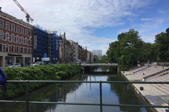 Malmo Walking Tour, 3 hours (small group) - Malmö City Library and the Calendar of Light