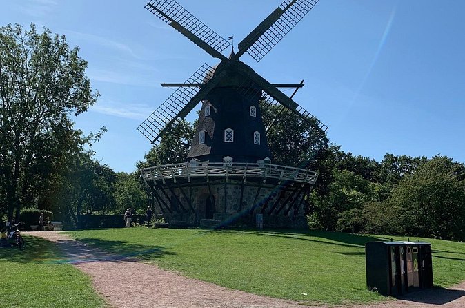 Malmo Walking Tour, 3 hours (small group) - Kungsparken and Malmöhus Castle