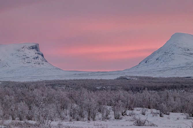 Morning hike in Abisko National Park - Clothing can make or break the experience