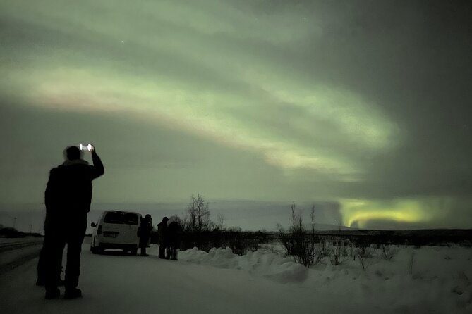 Northern Light hunt with minibus to Abisko 7:30 pm - How the aurora search really works