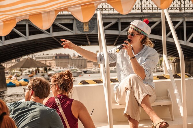 Open Electric Boat Ride in Stockholm with Live-Guide - Starting beside the Gustav III Statue