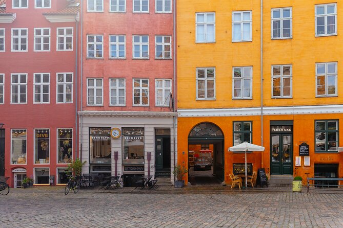 Private 90-Minute Walking Tour in Stockholm - Booking Flexibility and Carbon Offsetting