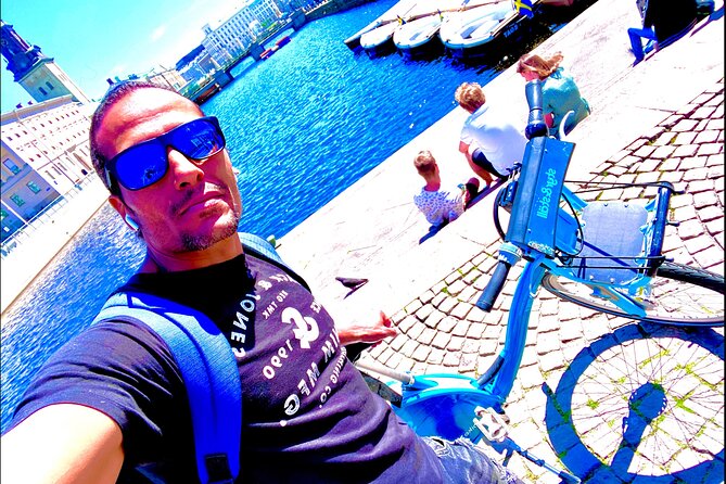 Private Bike Tour in Gothenburg with Pickup - The guide can make or break the experience