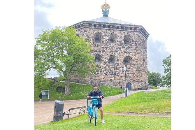 Private Bike Tour in Gothenburg with Pickup - Hotel pickup and the first ten minutes