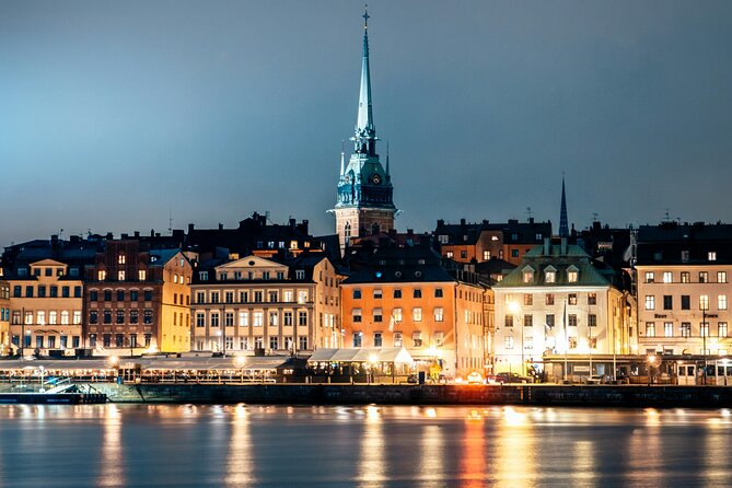 Private Boat Tour in Stockholm - Meeting Isak, your local skipper