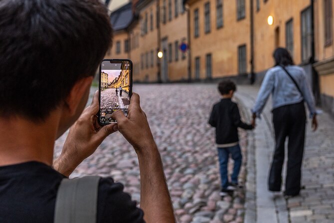 Private Golden Hour Photo Walk in Stockholm - Timing, walking comfort, and route planning
