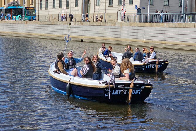 Self Drive Electric Boat in the Canals - Key things to know before you book
