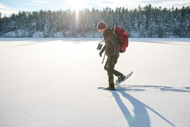 Snowshoe Winter Hike from Stockholm - Building a campfire for lunch