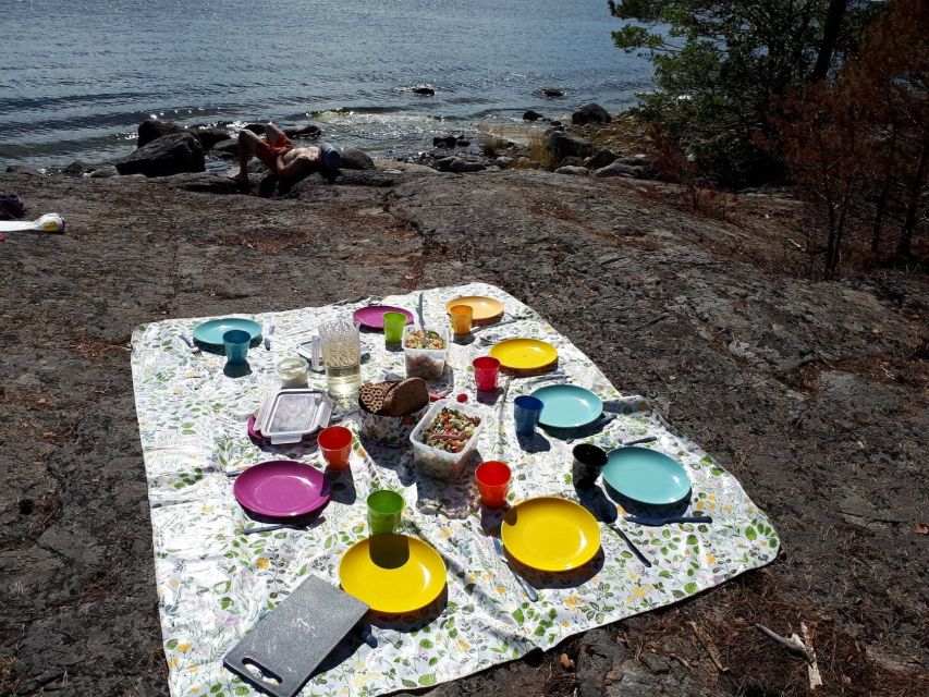 Stockholm: 1, 2, or 3-Day Kayaking Tour in the Archipelago - Paddling among islands, skerries, and inlets