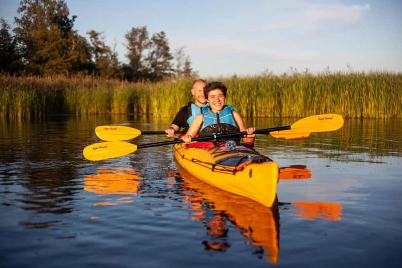 Stockholm: Archipelago Islands Kayak Tour and Outdoor Picnic - The bus ride to the kayak center