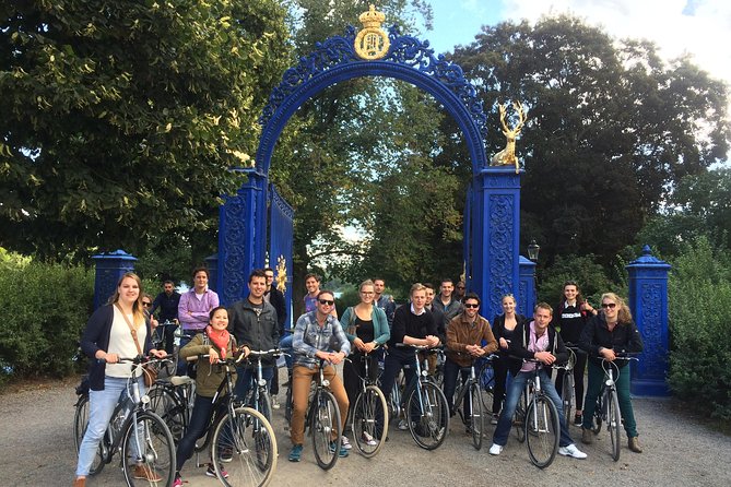 Stockholm at a Glance Bike Tour - Bridges, Shores, and Quiet Streets