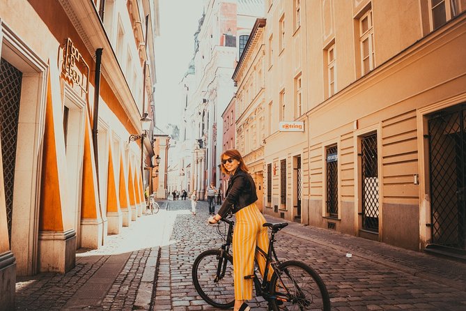 Stockholm Bike Tour - Strandvägen promenade and the best photo stops