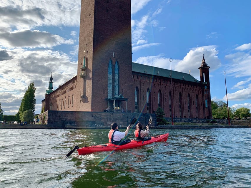 Stockholm: Daytime Kayak Tour in Stockholm City - What to bring for a comfortable outing
