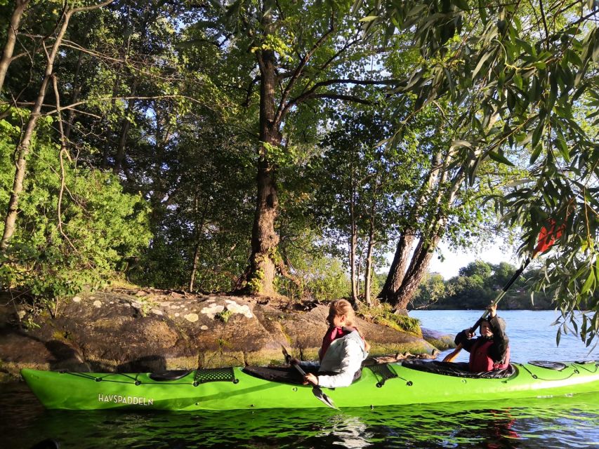 Stockholm Evening Kayak with BBQ. - A beach dinner after the paddle