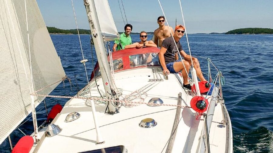 Stockholm: Full Day Archipelago Sailing Tour with Lunch - Lunch in a sheltered bay