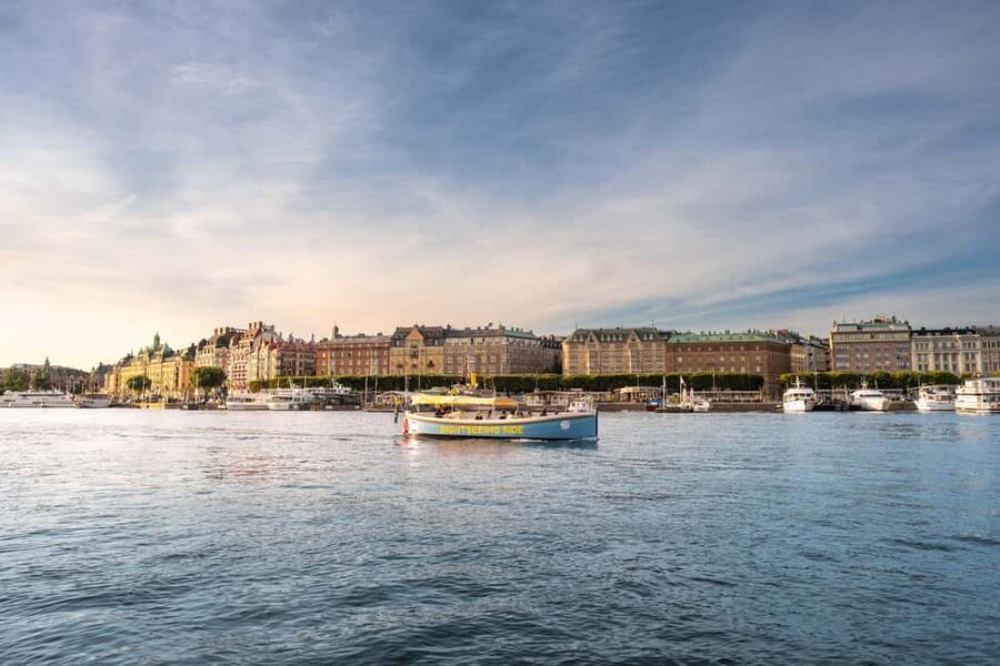 Stockholm: Guided City Sightseeing Open Electric Boat Tour - Why Stockholm makes sense from a boat