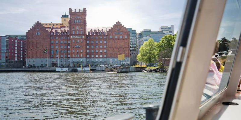 Stockholm: Highlights Boat Tour - Lilla Essingen, Stora Essingen, and Hammarby Sjöstad