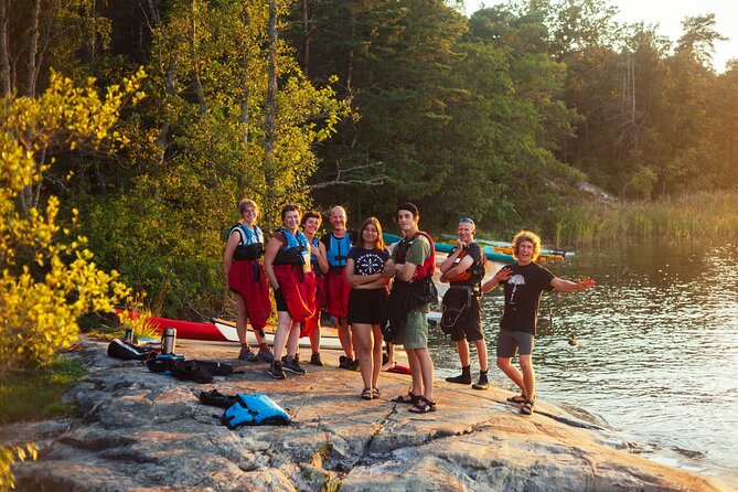 Stockholm: Kayaking tour around Vaxholm Archipelago with Fika - Bogesundslandet, meadows and old oak trees