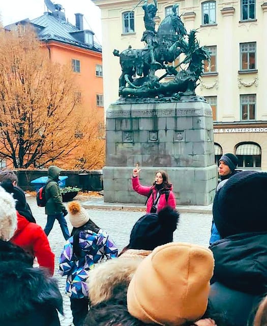 Stockholm: Modern City Walking Tour with Local Guide - China Theatre, the Royal Stable, and the final view