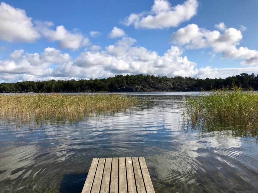 Stockholm: Morning Kayak Tour in the Archipelago with Lunch - The guide and the small-group feel